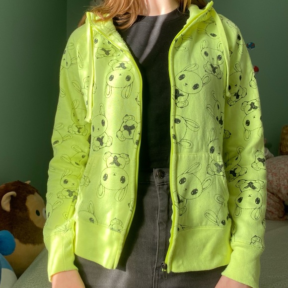 Neon yellow bunny print hoodie - Picture 2 of 5